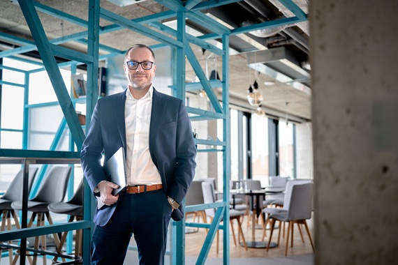 Jan Stoces wird Chief Growth Officer bei Aimtec 11 Jan Stoces wird Chief Growth Officer bei Aimtec