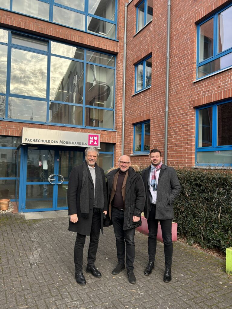 Ein Jahr Furniture-X 1 Brohl Heinemann Sonke