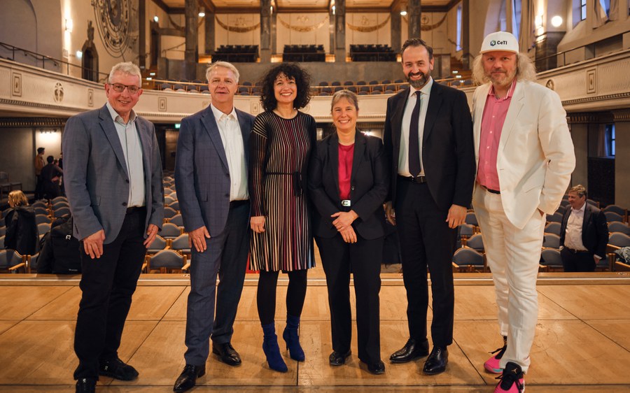 TU Dresden, TUM und LMU München forschen an KI aus Deutschland