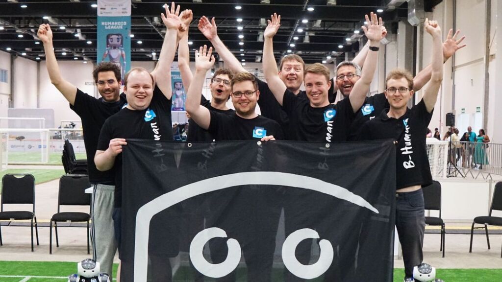 B-Human ist erneut Weltmeister 1 Das B-Human-Team wurde bei der RoboCup-WM in Salvador (Brasilien) erneut Weltmeister.