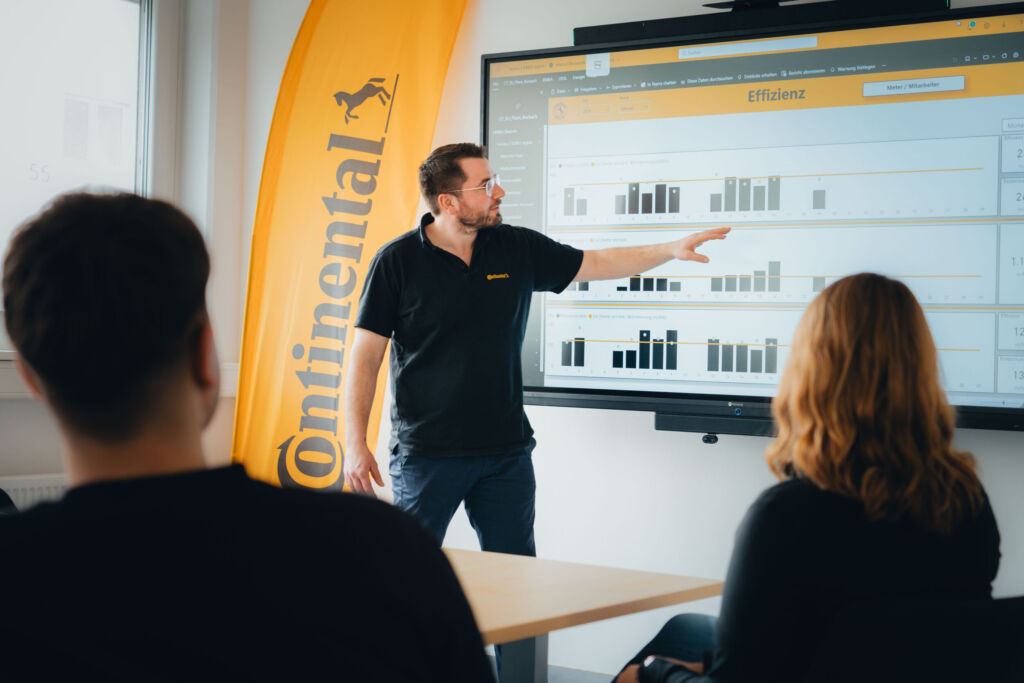 Was steckt drin in SAP Digital Manufacturing? 2 Effizienzsteigerung durch Echtzeit Reporting sowie Analyse und Insights
