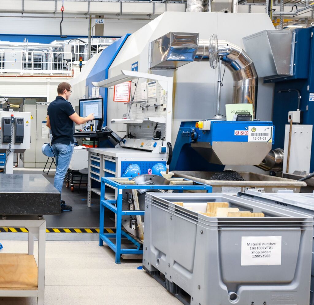 Was steckt drin in SAP Digital Manufacturing? 4 Standardisierte Maschinenintegration mit SAP Production Connector und OPC-UA