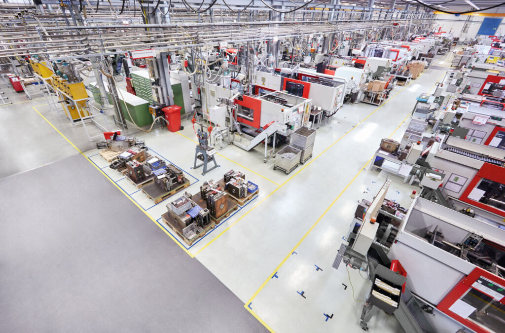 Inventursoftware aus der Cloud: 95 Prozent weniger Zählaufwand 1 Mit dem Ziel, die Inventur
weiter zu optimieren, hat
sich Fischer 2024 für den Schritt
in die Cloud und den Umstieg auf
das SaaS-Produkt von Remira entschieden.