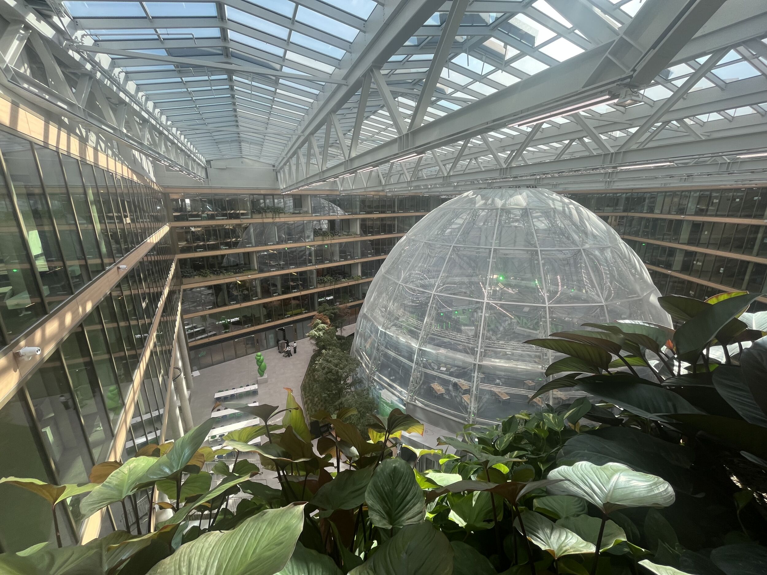 Schneider Electric eröffnet neues Deutschland-Headquarter in Düsseldorf