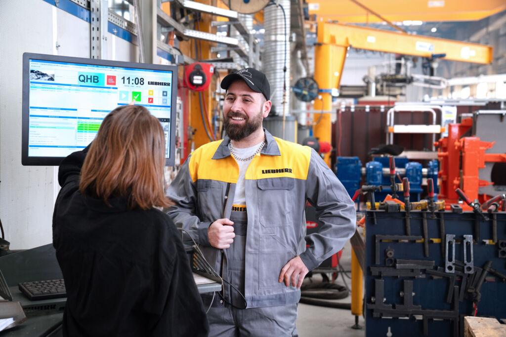 web 373047 Liebherr Cronetwork 019