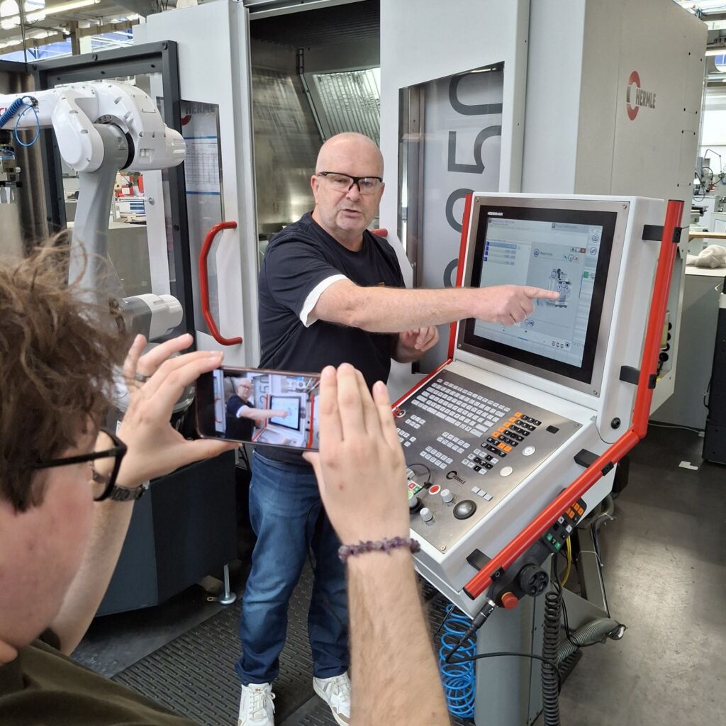 Die Initiative BoomerZ will &auml;ltere und j&uuml;ngere Generationen zusammenbringen.