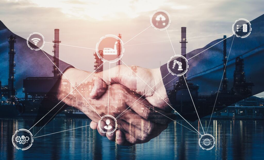 Der Datenraum des Unternehmens 1 Industry 4.0 technology concept - Smart factory for fourth industrial revolution with icon graphic showing automation system by using robots and automated machinery controlled via internet network .