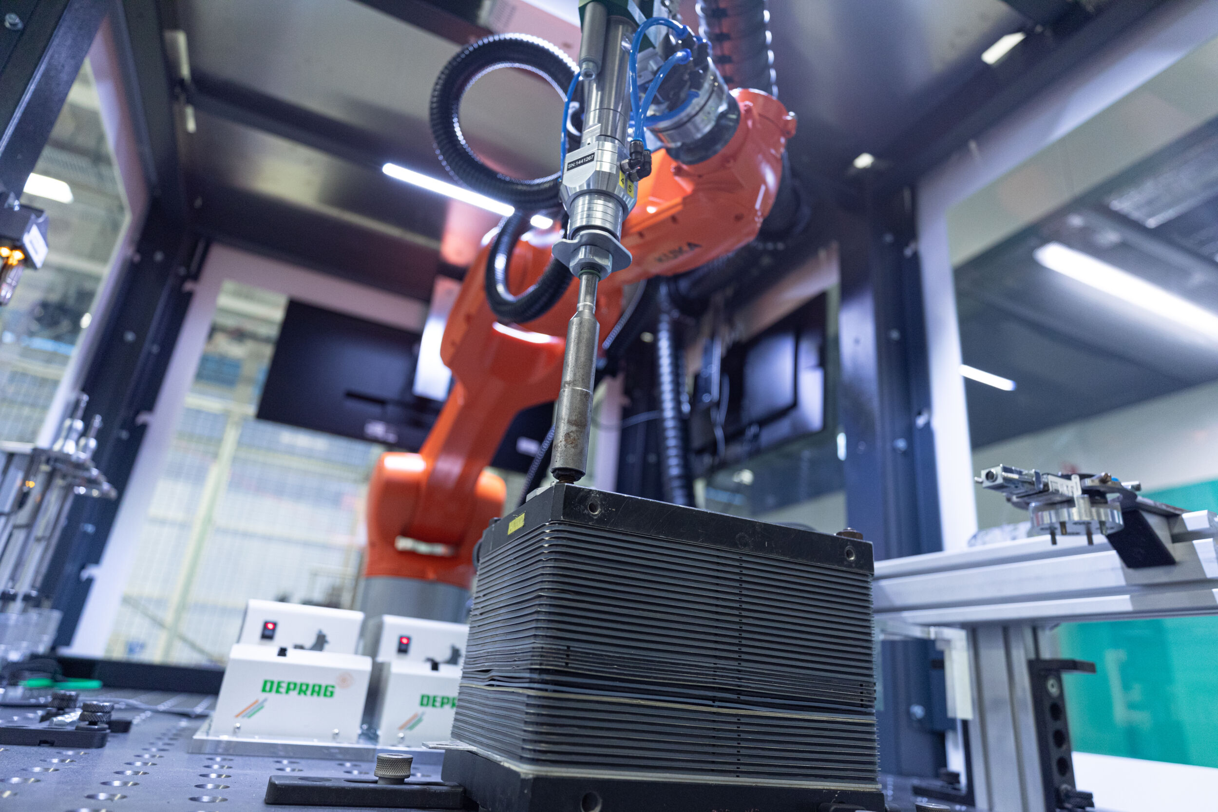 Digitale Kreislaufwirtschaft in dezentraler Fabrik