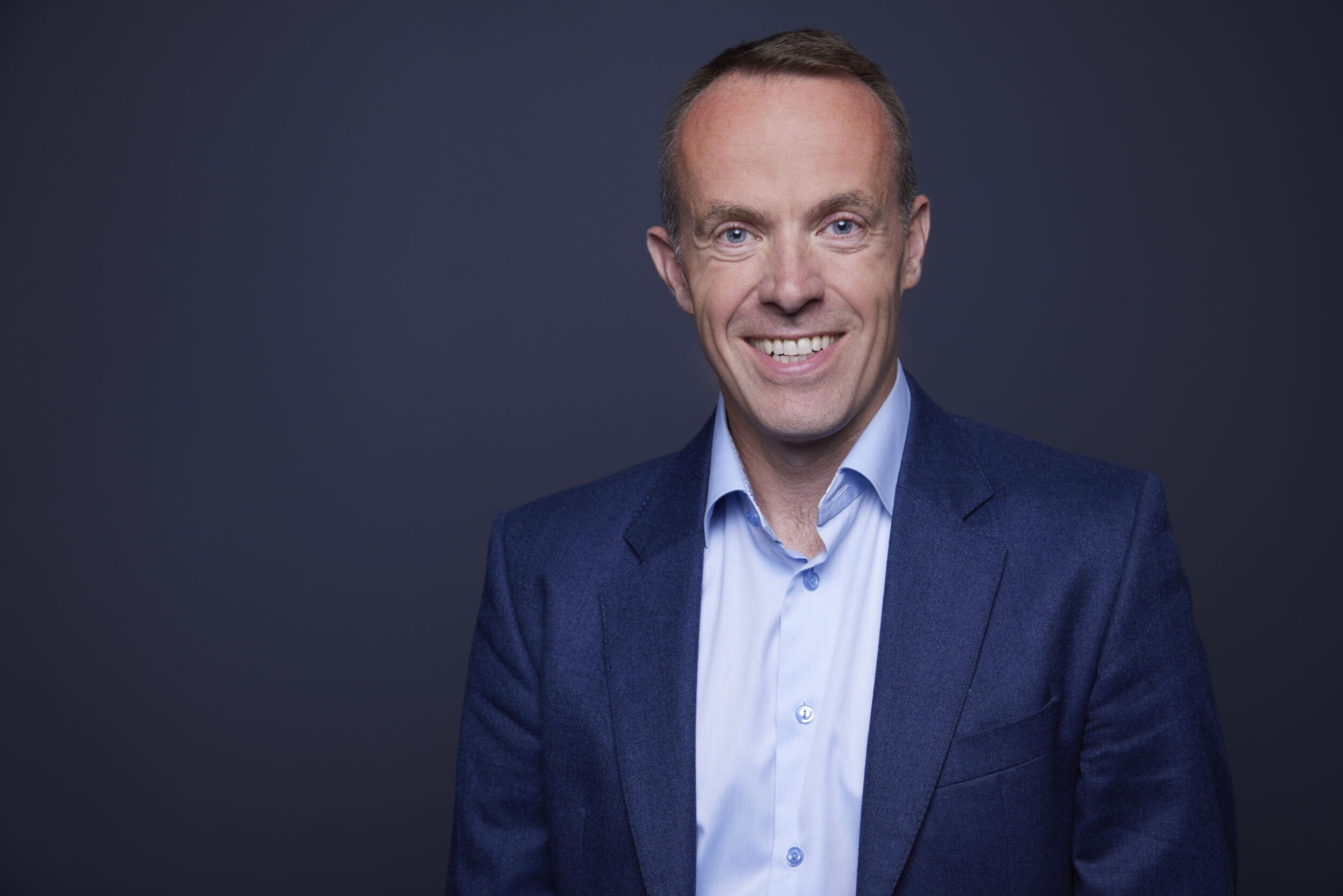 Mit industrieller KI Entwicklung und realen Betrieb zusammenbringen 1 Mark Moffat, CEO von IFS