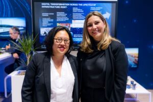 Virtuelle Zwillinge für den Schienenverkehrssektor 3 Prisca Flattot, Senior Vice President Technical & Operational Performance von Systra (l.), und Corinne Bulota, Vice President, Infrastructure, Energy and Materials Industry von Dassault Systèmes (r.), auf der InnoTrans 2026