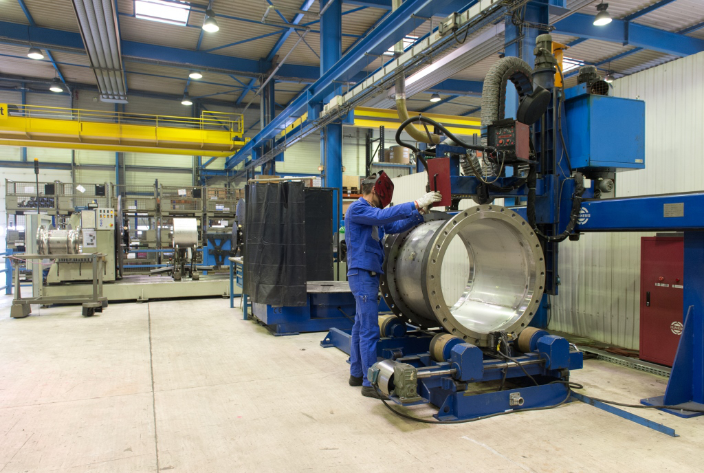 Endress+Hauser übernimmt Zulieferer 5 Endress+Hauser
übernimmt Zulieferer