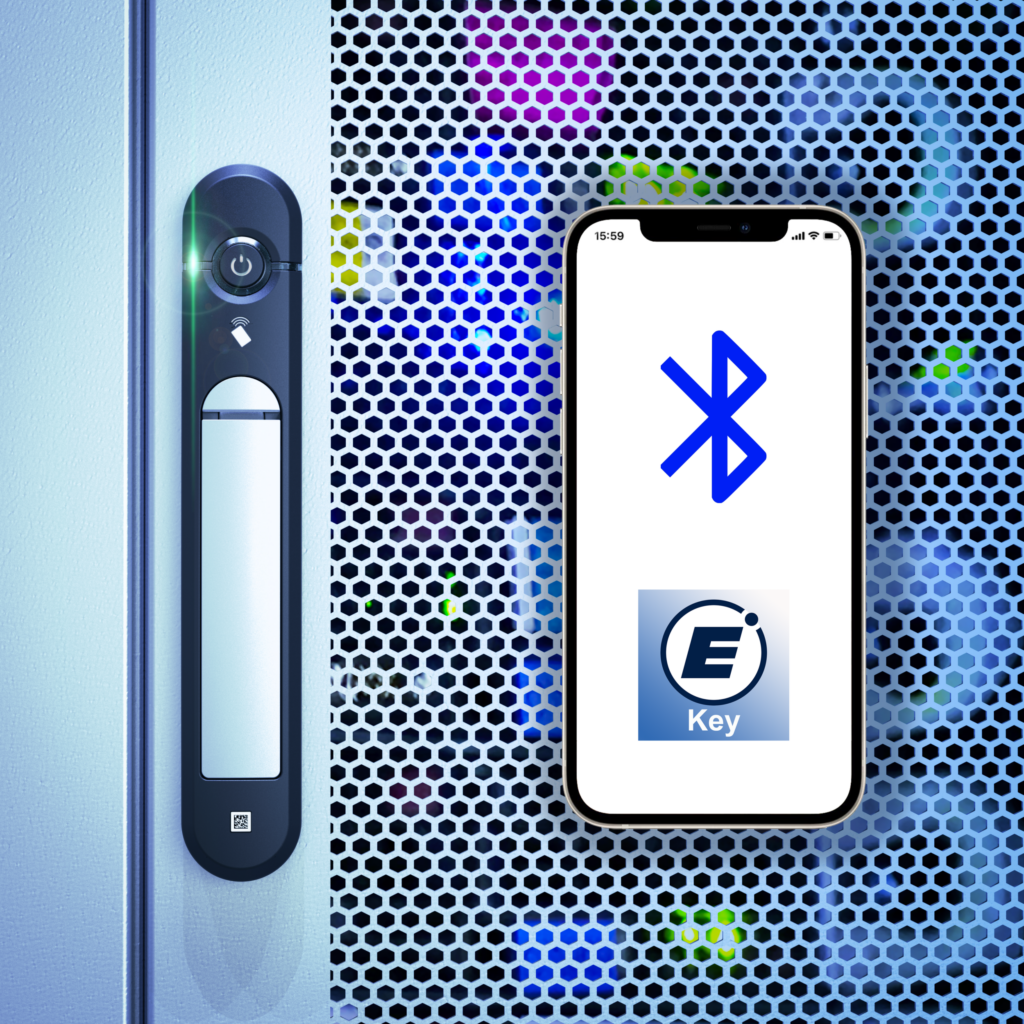 Modulare Lösungen für jede Anwendung 6 Bild 5 | Der elektronisch Schwenkgriff Agent E BLE kann über die Smartphone-App 'Emka Smart Access Key' von autorisierten Personen geöffnet werden. Der Öffnungsimpuls für den Schwenkgriff wird über eine verschlüsselte Bluetooth Low Energy (BLE) Funkverbindung übertragen.