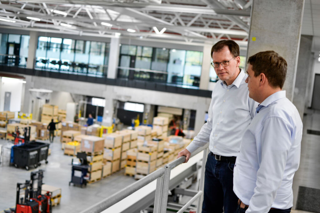 Predictive Maintenance für bessere Automatisierung der Logistik 1 Der KI-Wartungsassistent soll Fehler in Intralogistik-Anwendungen vermeiden, bevor sie überhaupt auftreten.