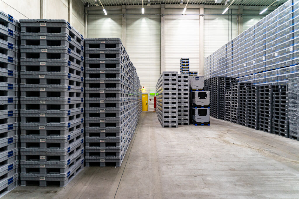 Mehrwegladungsträger als nachhaltige Logistiklösung 3 Da die komplette Prozesskette lückenlos erfasst wird, kann Recalo jederzeit auf Nachfrageschwankungen seiner Kunden reagieren und in kurzer Zeit nachliefern.