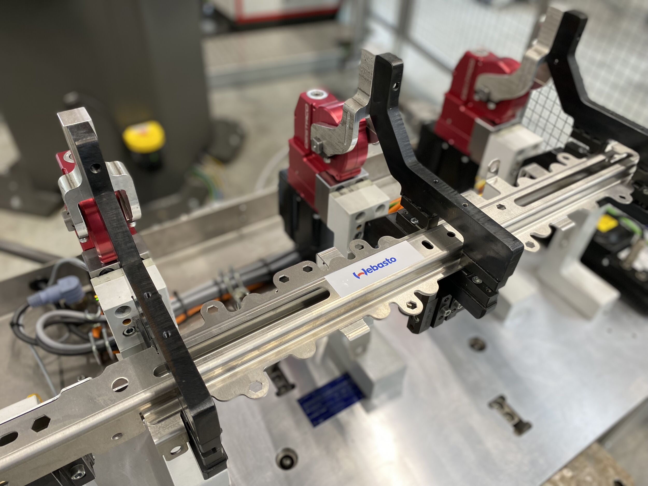 Wie Smart Clamps mit dezentraler Antriebstechnik Energie sparen 6 Wie Smart Clamps mit dezentraler Antriebstechnik Energie sparen