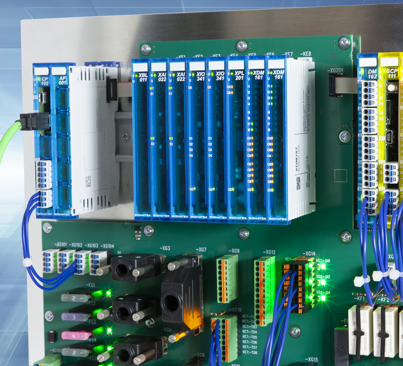 Das neue I/O-System X-Dias von Sigmatek lässt sich direkt in das OEM-Design von Verdrahtungs-Boards integrieren, was Verdrahtungszeit und Kosten spart.