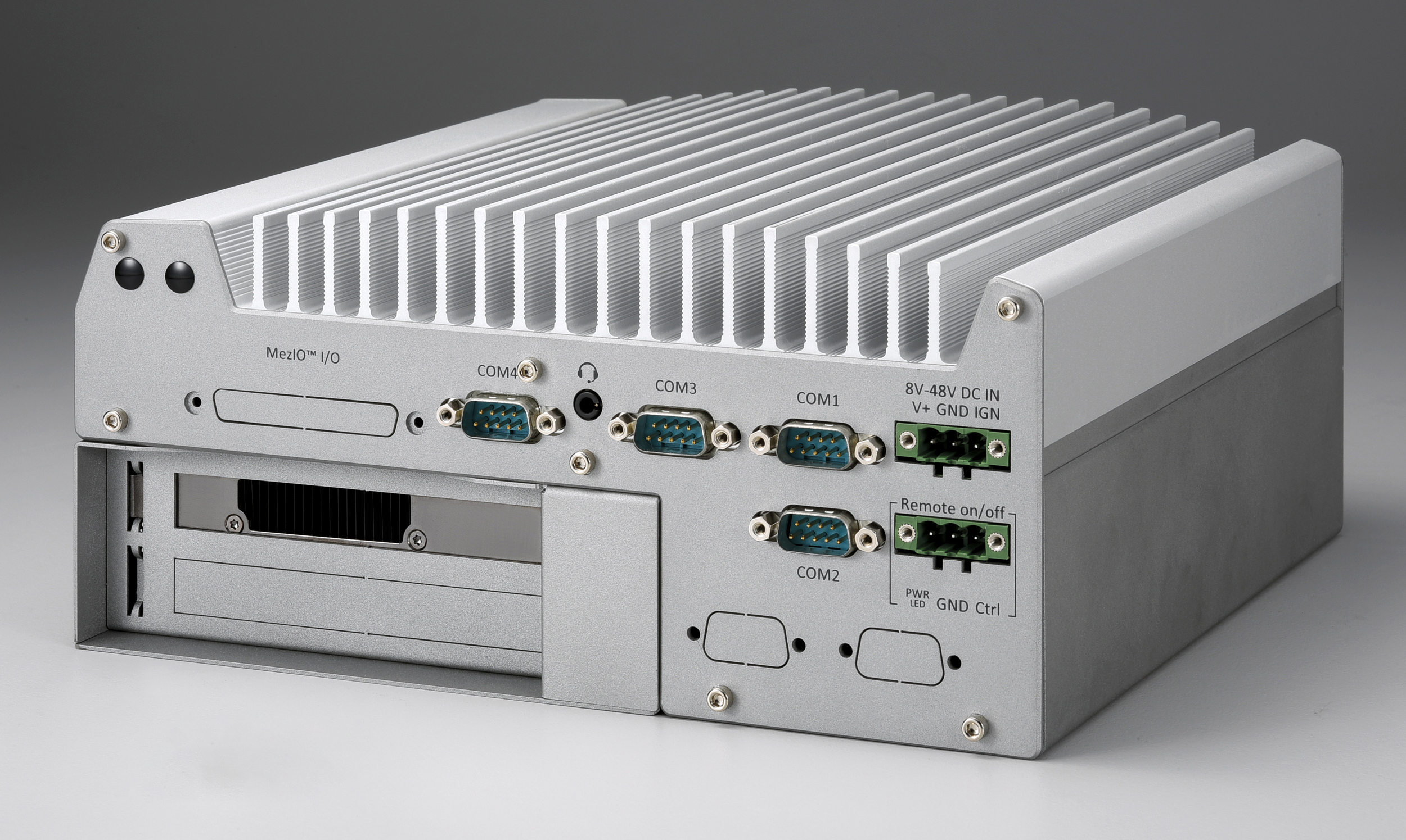 Robuster Edge-Computer für KI-Anwendungen 3 Robuster Edge-Computer für KI-Anwendungen