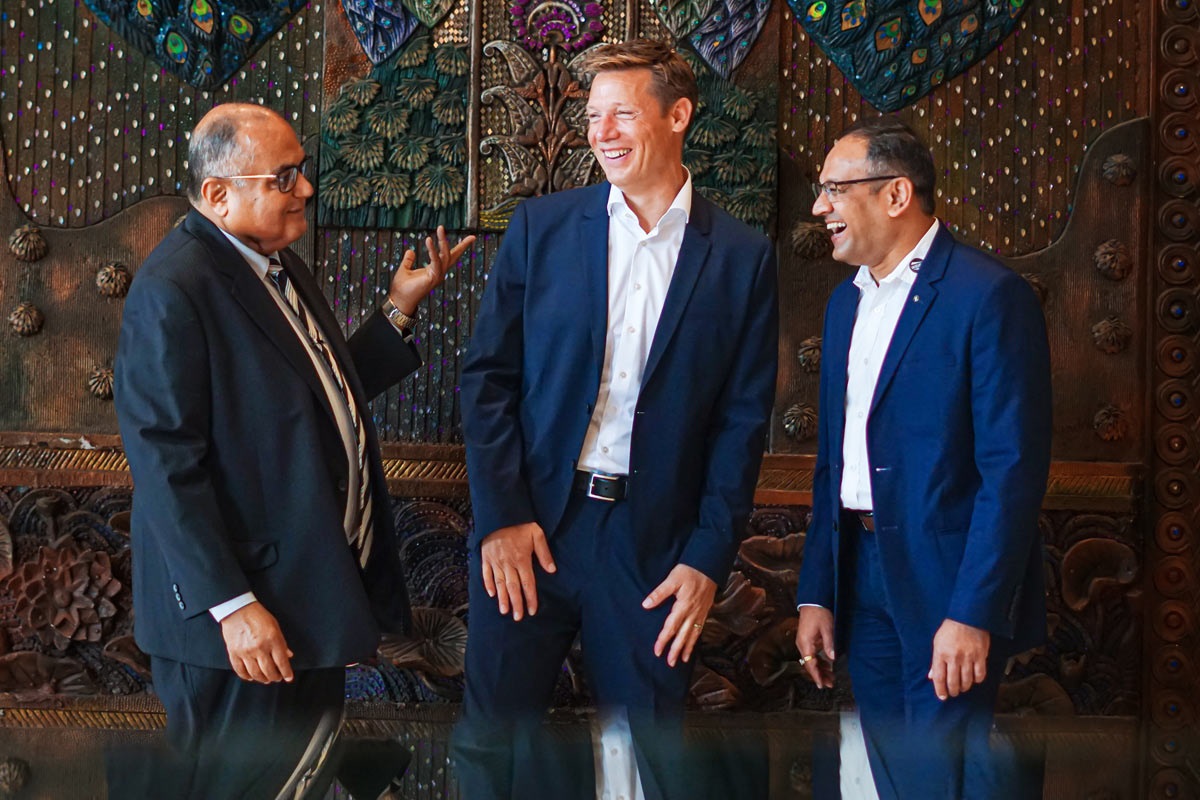 weiss pressemeldung new management india