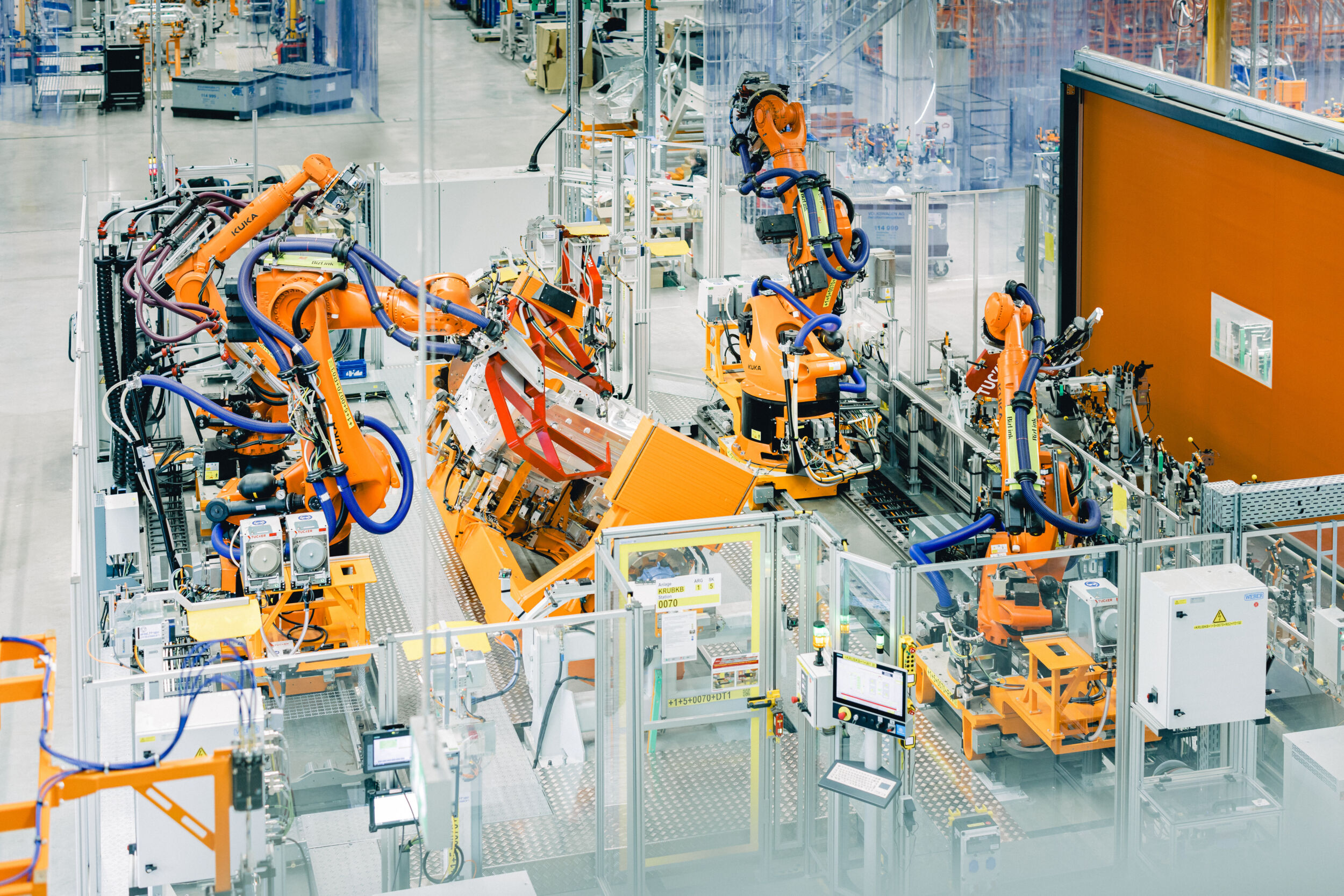 Siemens und Audi setzen auf KI und IT-basierte Automatisierung 4 Siemens und Audi setzen auf
KI und IT-basierte Automatisierung