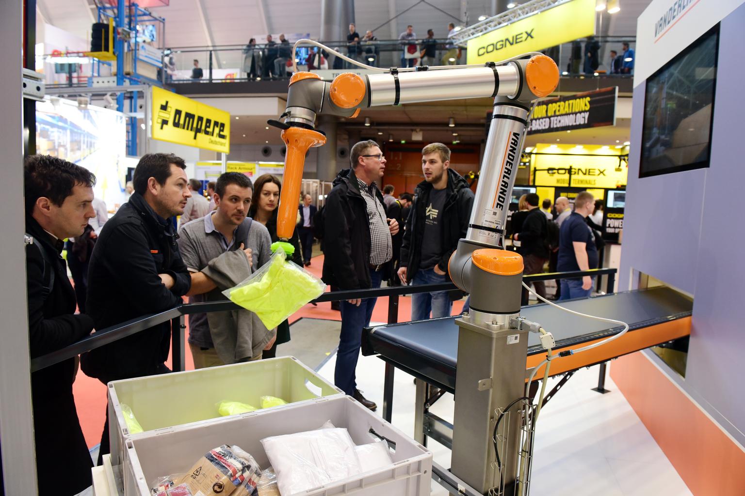 Neueste Entwicklungen bei mobilen Robotern und FTS