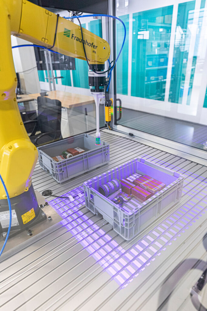 European Robotics Forum im März 1 BinPacking Fraunhofer IPA small