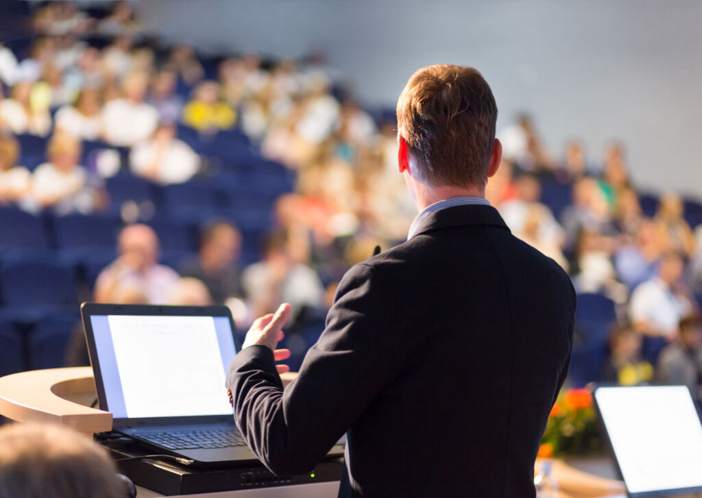 Hochschule des Bundes bildet Cyber-Security-Experten aus 1 Speaker at Business Conference and Presentation