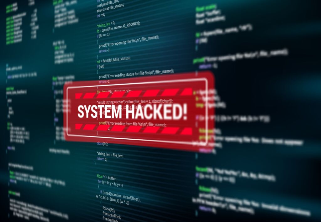 Notfallpläne für Cyberattacken fehlen oft 1 System hacked warning alert message on screen