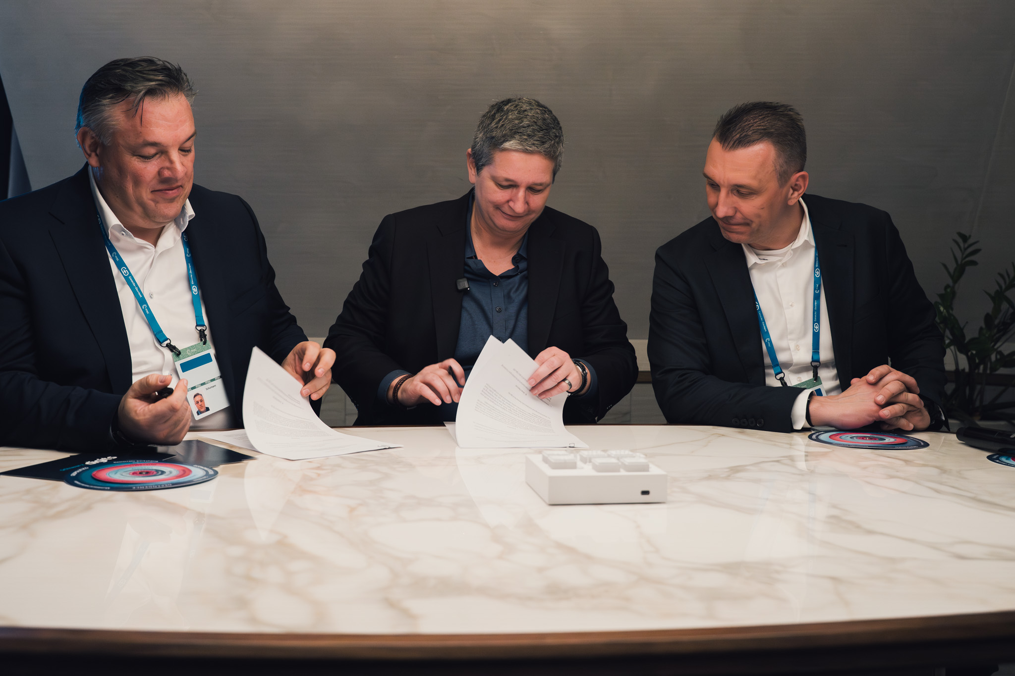 BSI und Schwarz Digits mit strategischer Partnerschaft