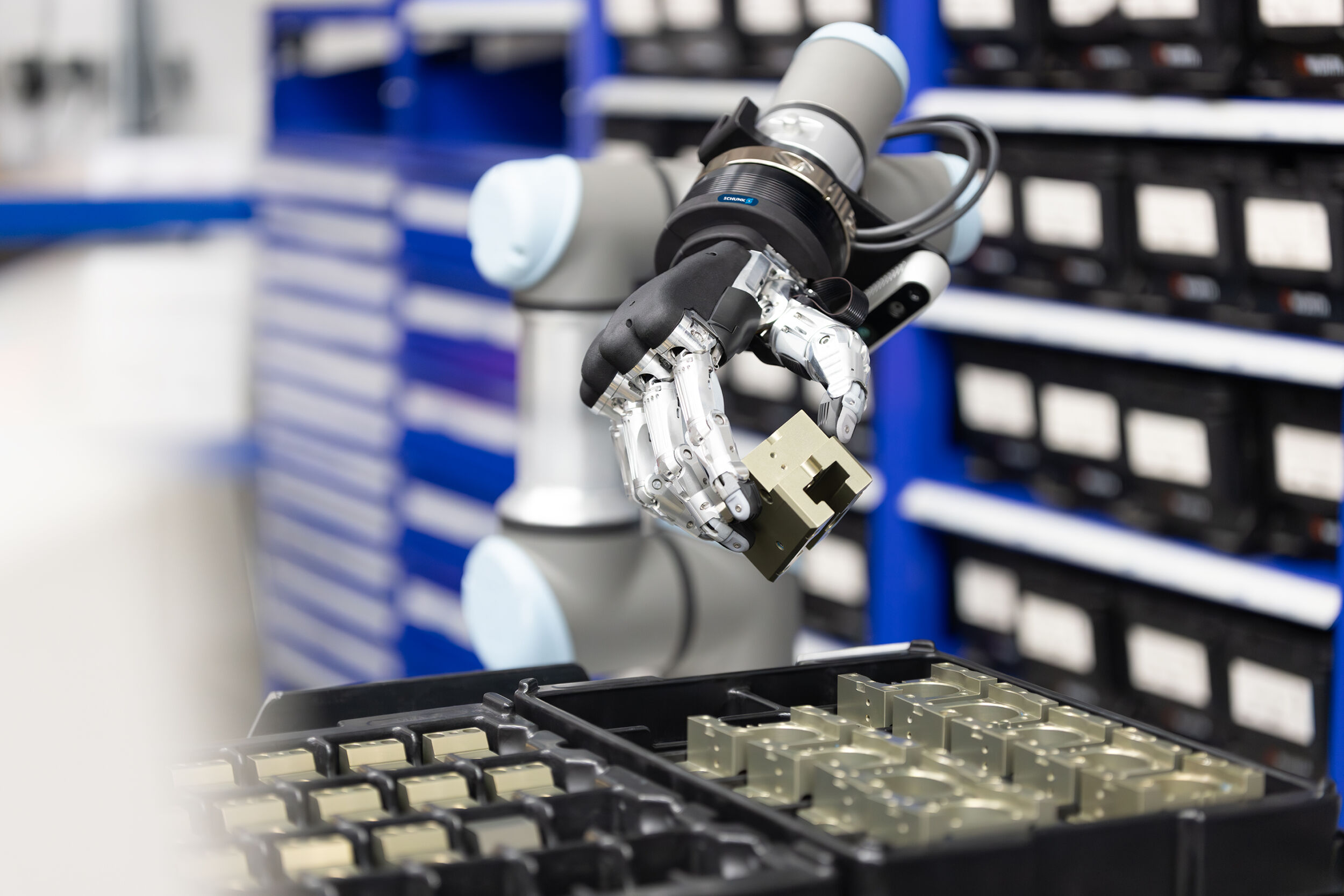 Schunk-Spin-off für humanoide Roboterhände