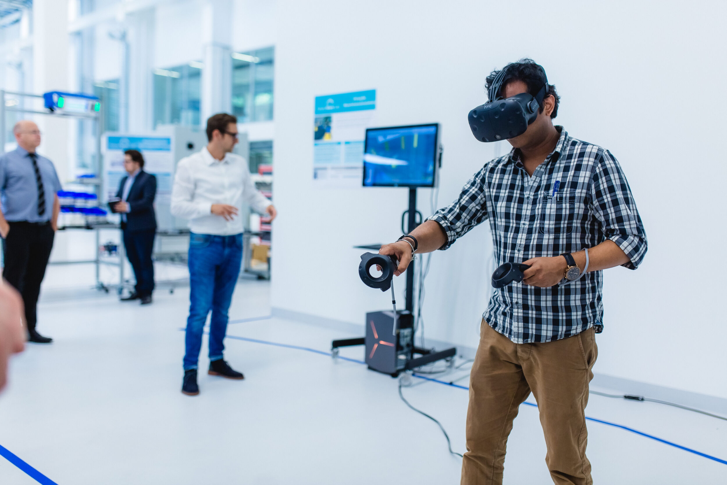 Zu den Technologien, die zukünftig auf dem Shopfloor zu finden sind, gehören auch Virtual und Augmented Reality.