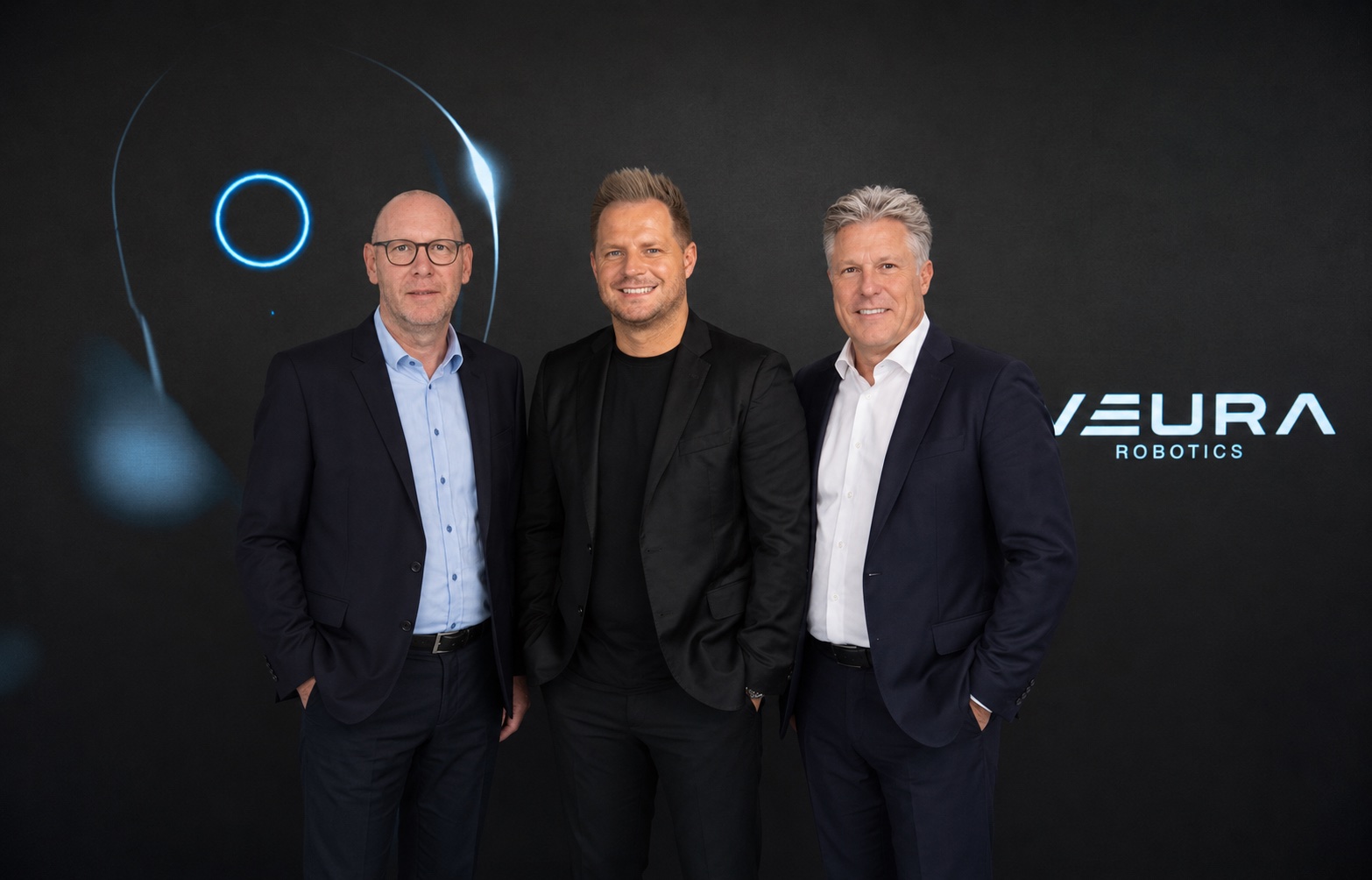 Neura übernimmt Adlatus Robotics 9 v l n r Adlatus Stefan Erhardt NEURA Robotics David Reger NEURA Mobile Robots Andreas Lindemann