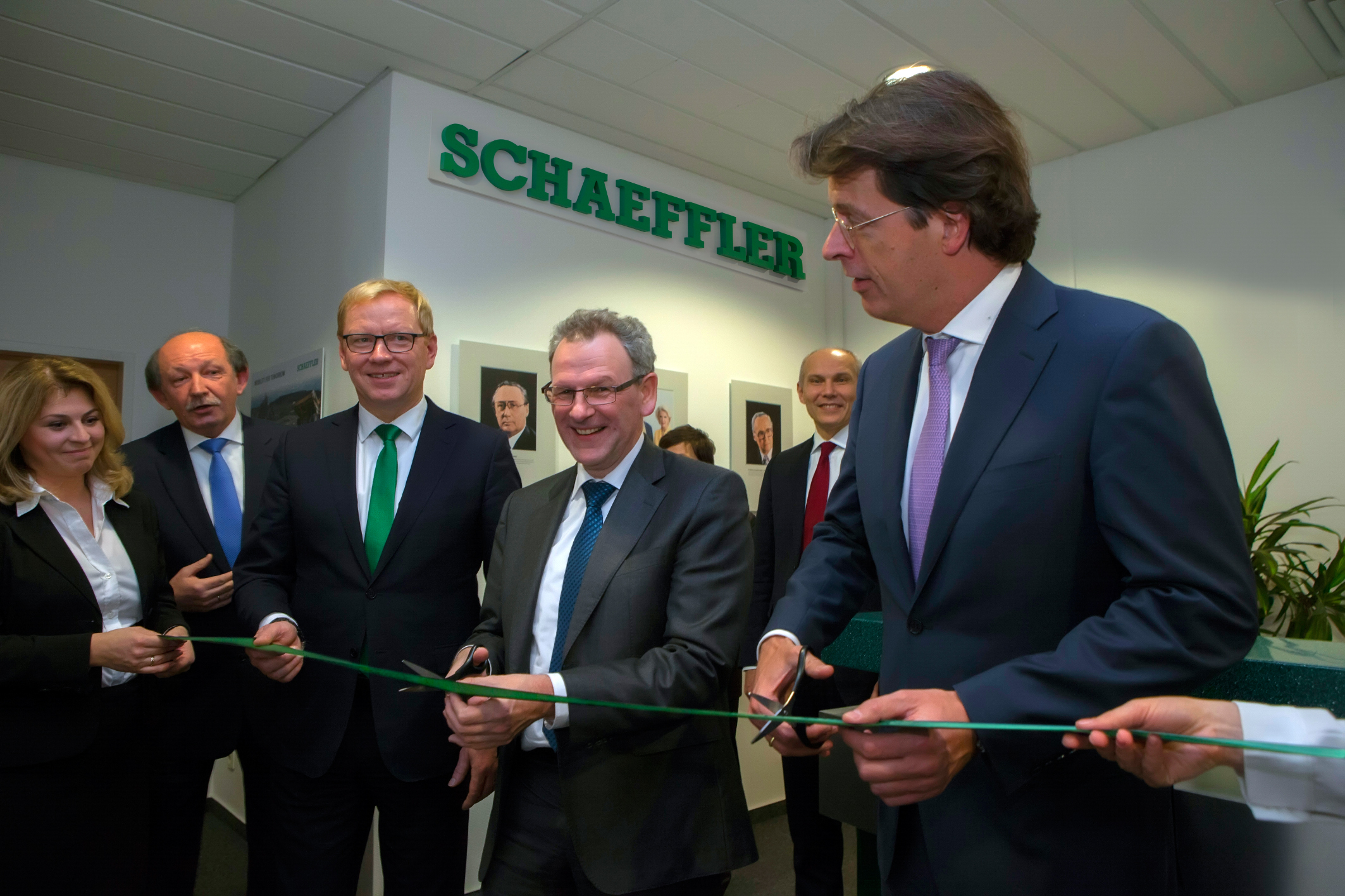 Schaeffler weiht Engineering Center ein