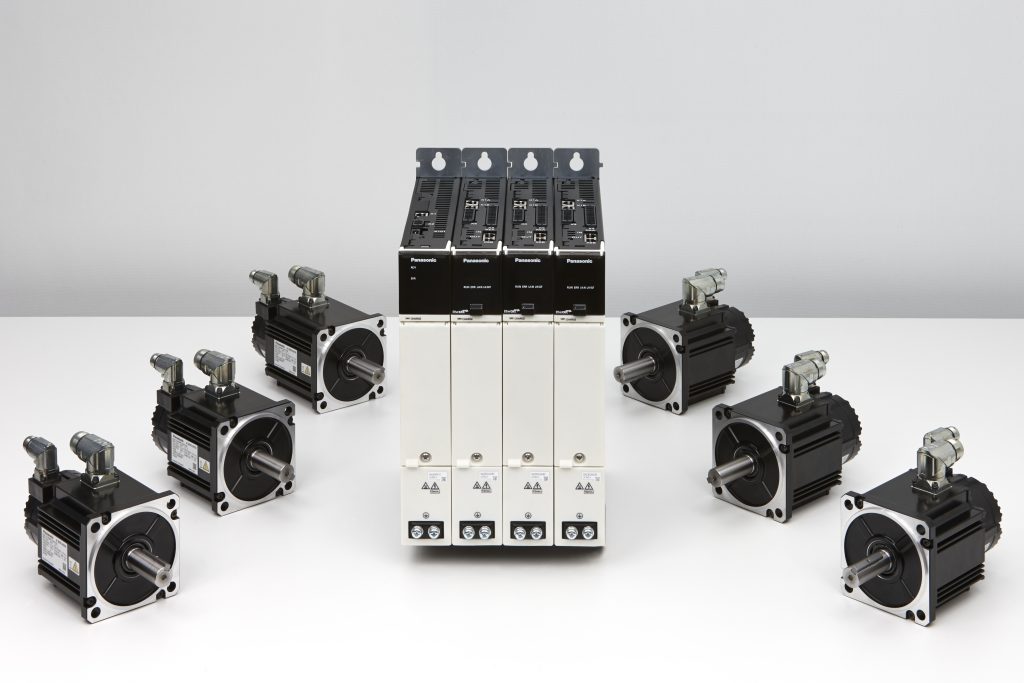 Antrieb im Booksize-Format 3 Panasonic präsentiert das neue Servoantriebssystem
Minas A6 Multi auf der diesjährigen SPS-Messe.