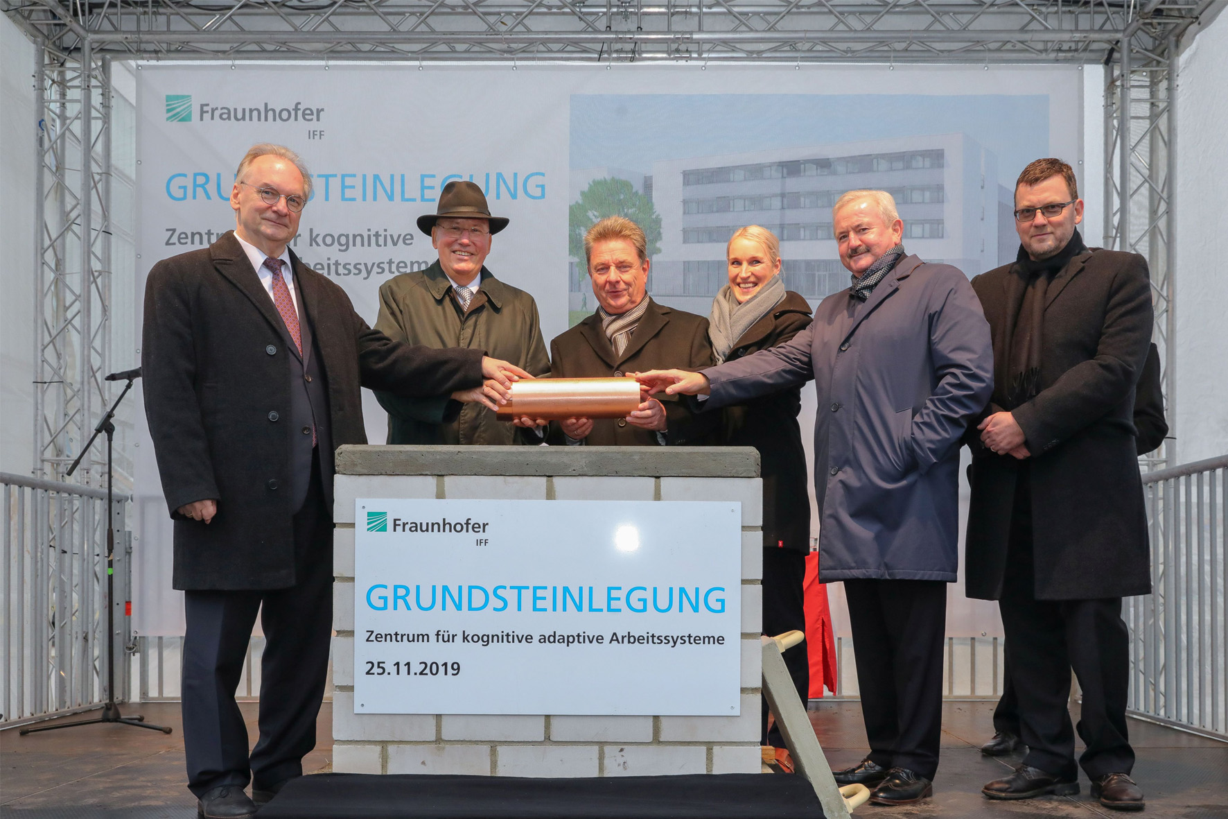 Grundsteinlegung für neue Forschungsfabrik in Magdeburg