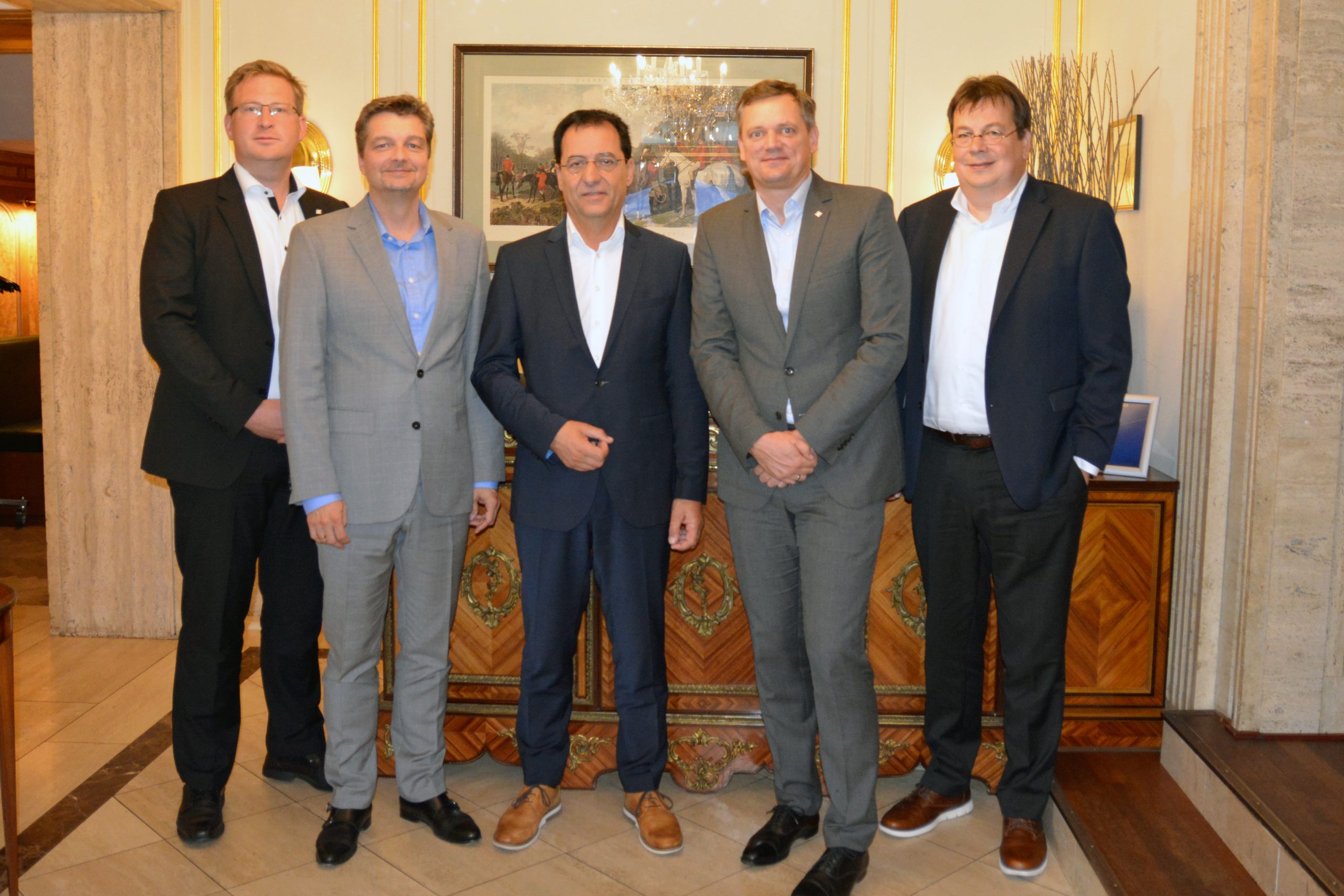 Weidmüller übernimmt Mehrheit an GTI 4 Weidmüller übernimmt Mehrheit an GTI