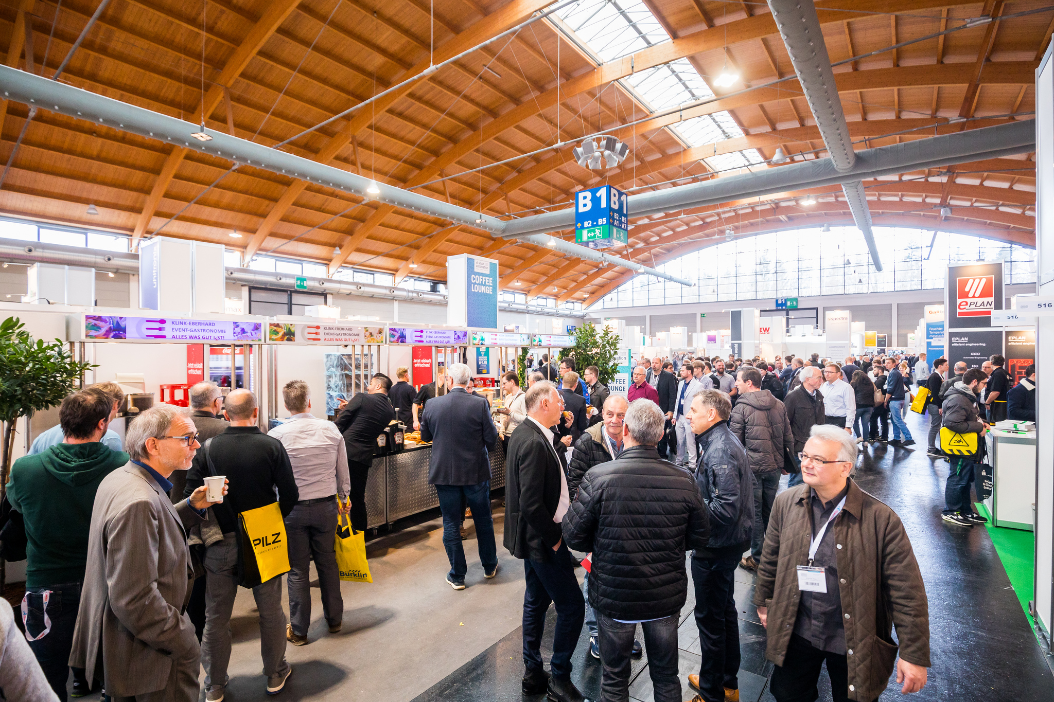 Zufriedene Aussteller und Besucher bei der AAA Friedrichshafen