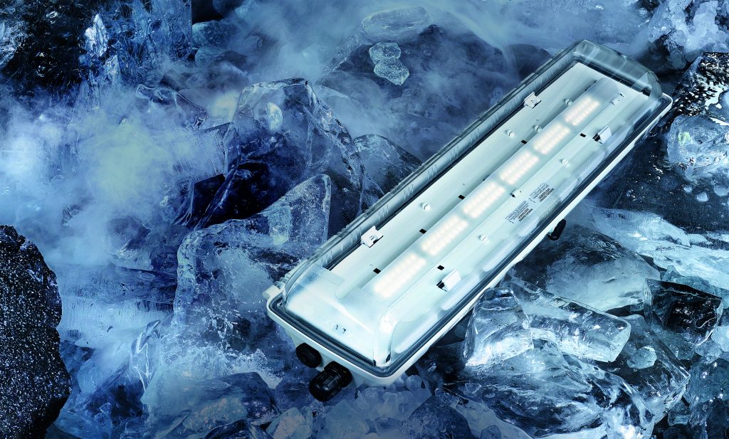 Ex-Leuchten mit optimierter Lichtausbeute 1 Die neue Generation von Exlux-Leuchten verbindet eine optimierte Lichtausbeute
mit besonderer Langlebigkeit.