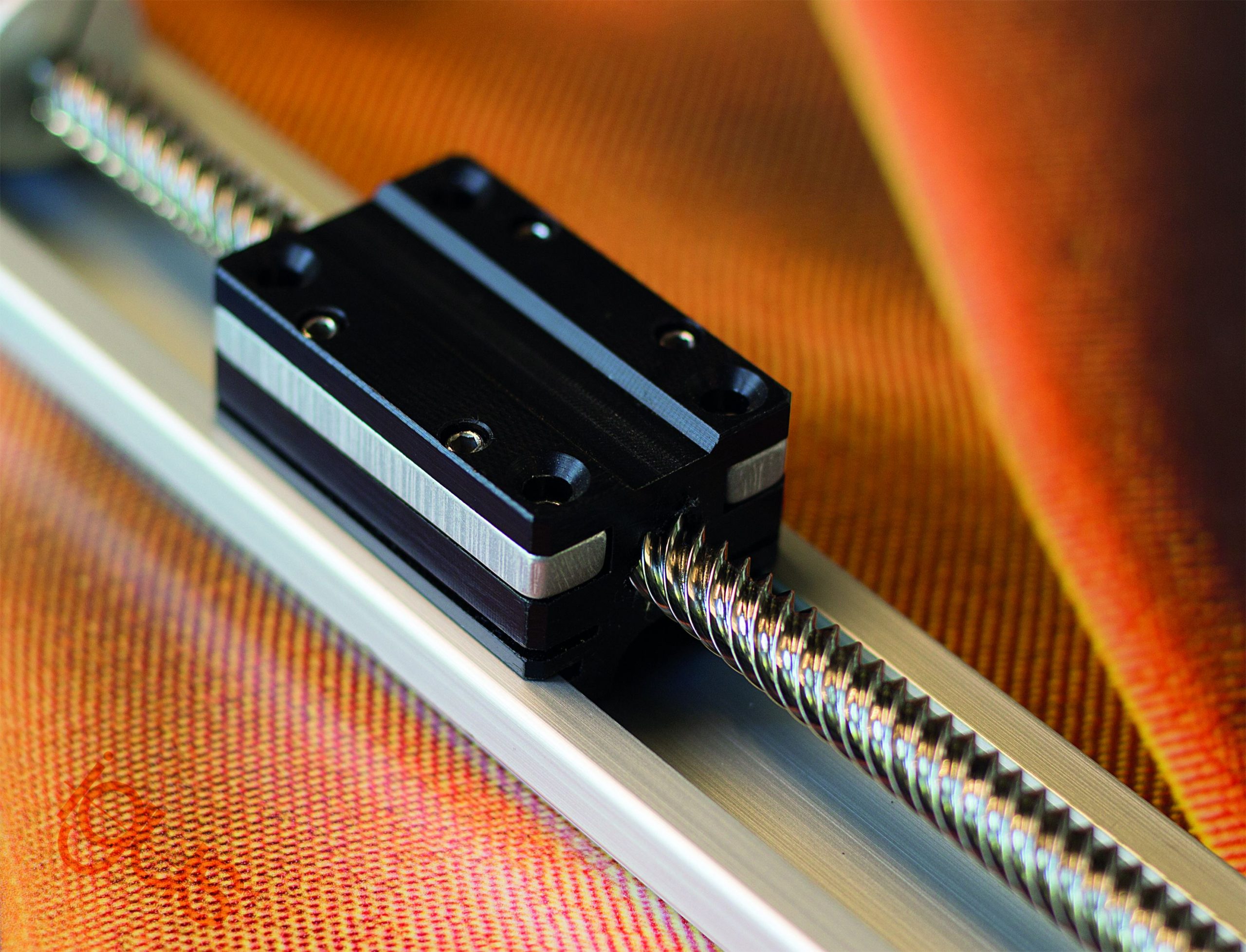 Kompakte Linearachse für Sensorverstellungen