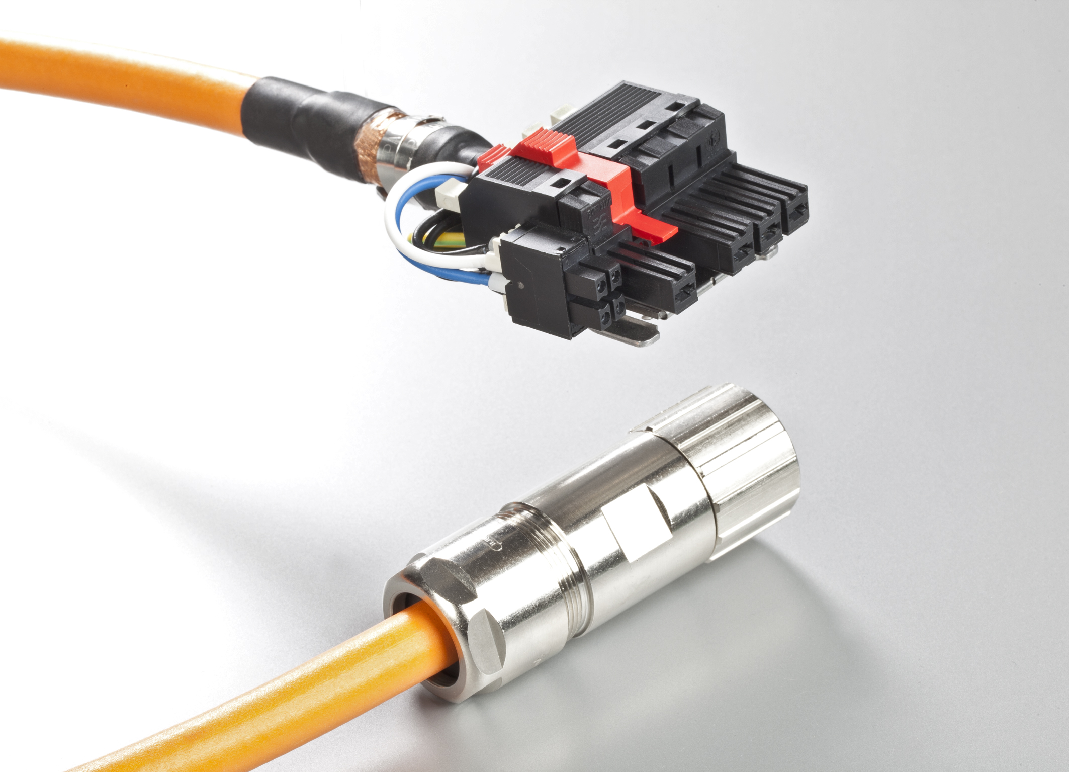 Steckverbinder für applikationsgerechte Gesamtlösung