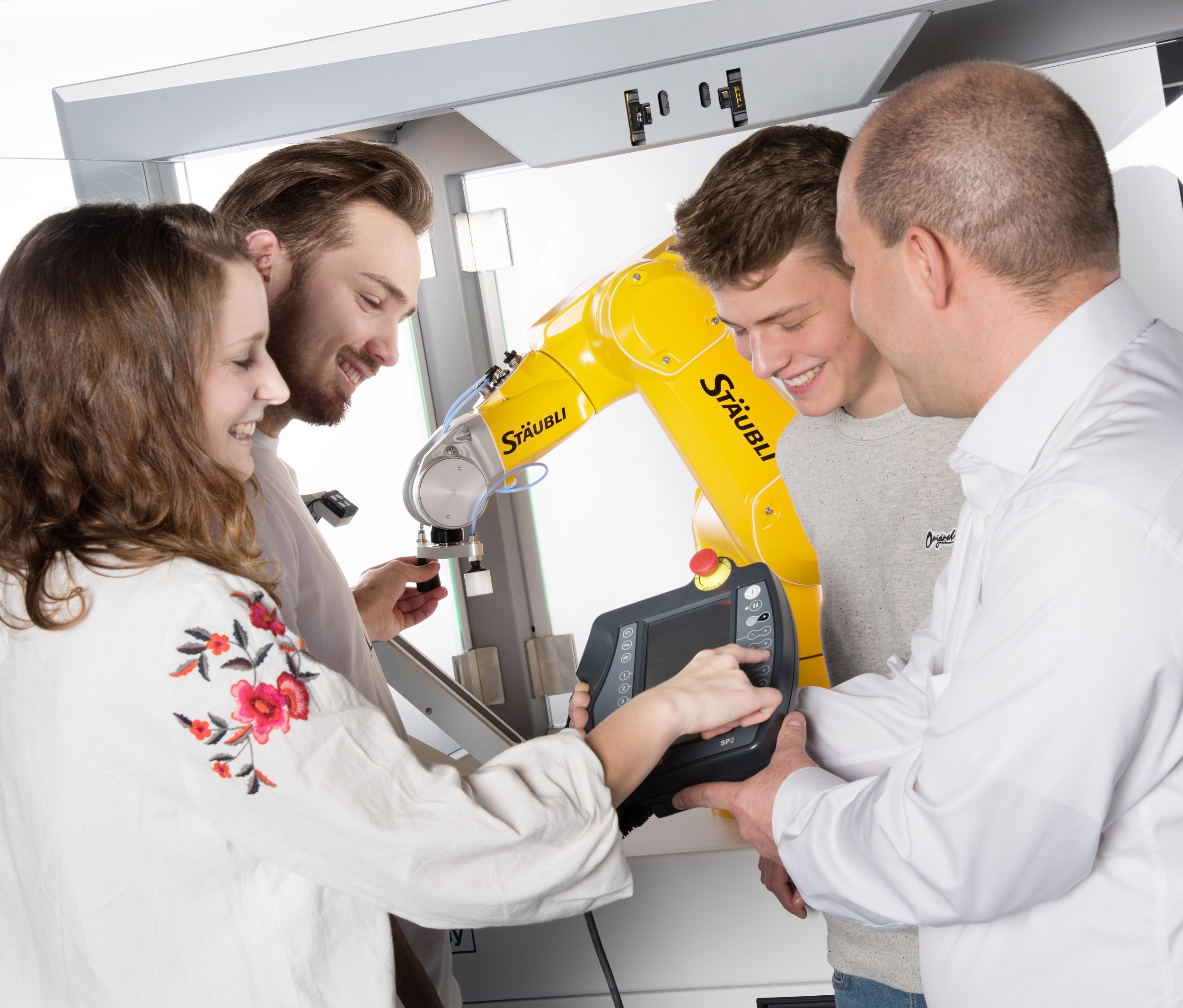 Schulungszelle mit Sechsachsroboter 7 Schulungszelle mit Sechsachsroboter