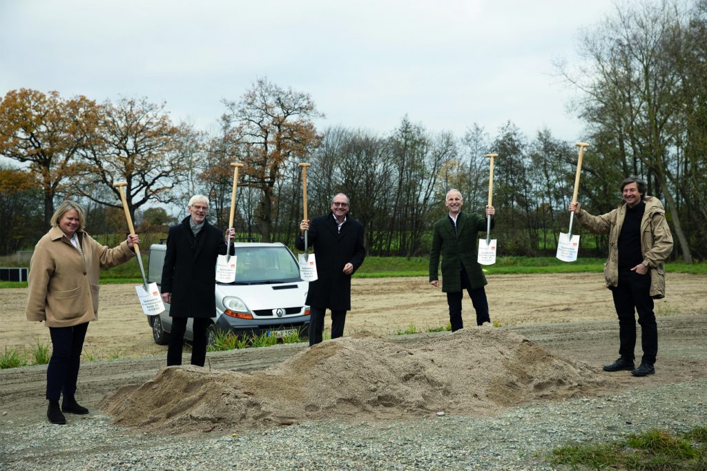 Basler baut Firmensitz aus 1 BAS2011 Ground Breaking Ceremony 4c Print