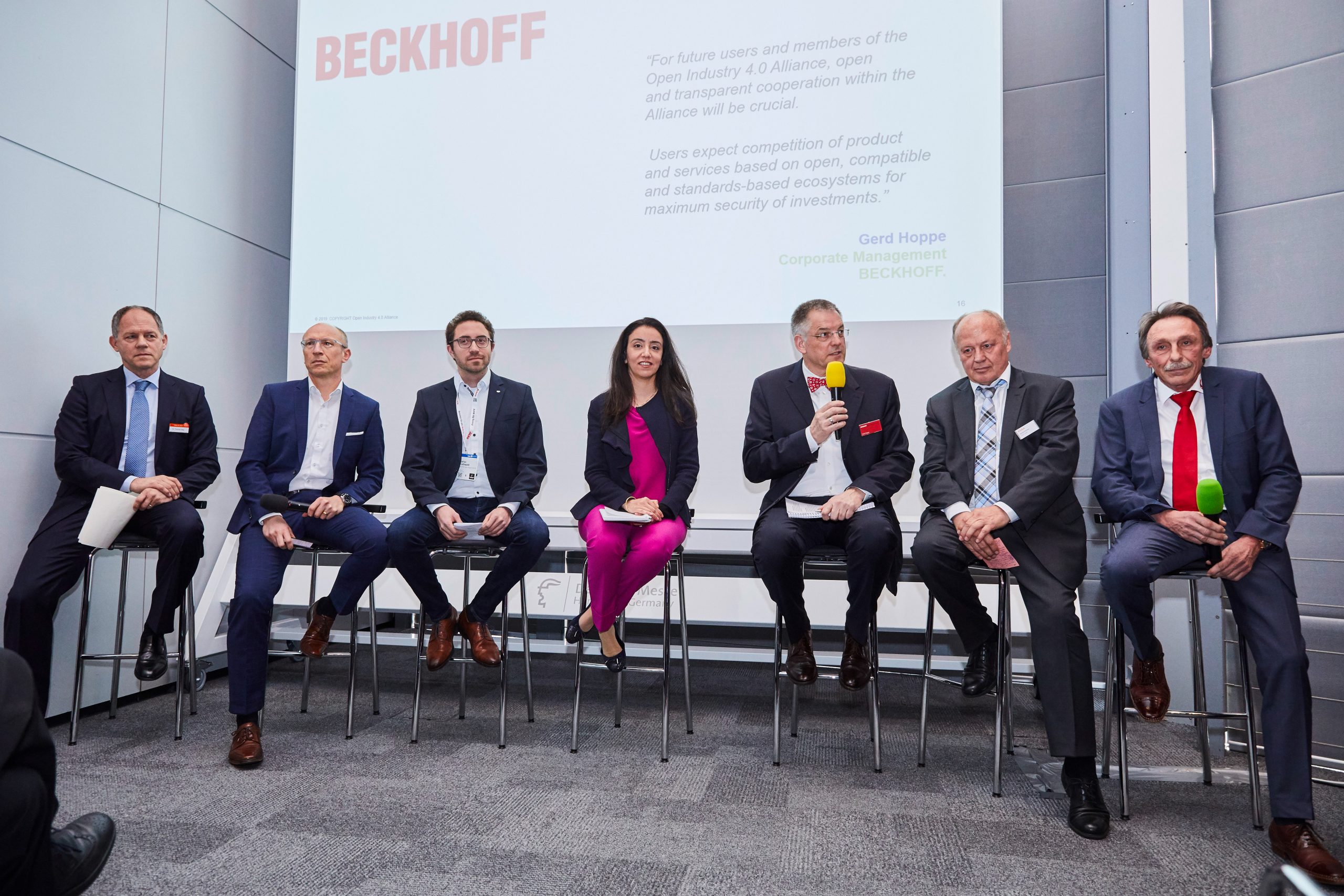 Open Industry 4.0 Alliance gegründet 2 Open Industry 4.0
Alliance gegründet