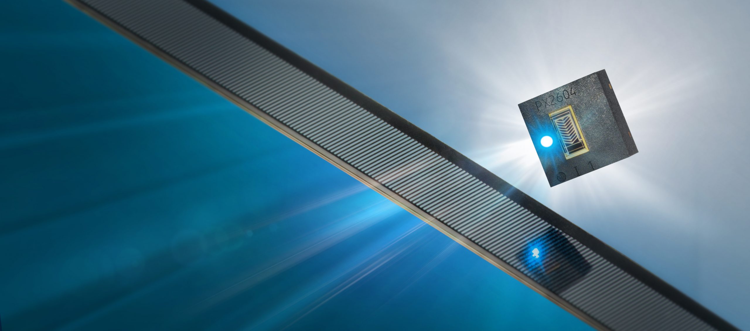 Blau, reflexiv und linsenfrei