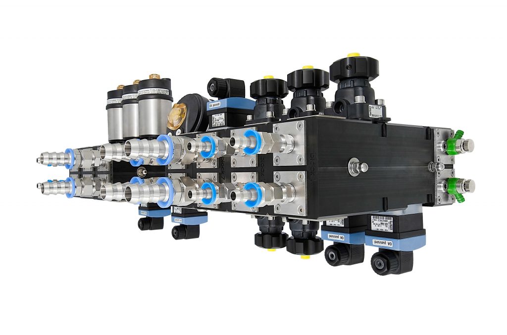 Der Aktor wird zur Steuerung 1 Kombination verschiedener Ventilfunktionen und Sensoren. Die Anzahl der Signale bzw. der Informationen/Daten wird deutlich größer. Totalizer oder andere interne Steuerungsfunktionen wären wünschenswert.