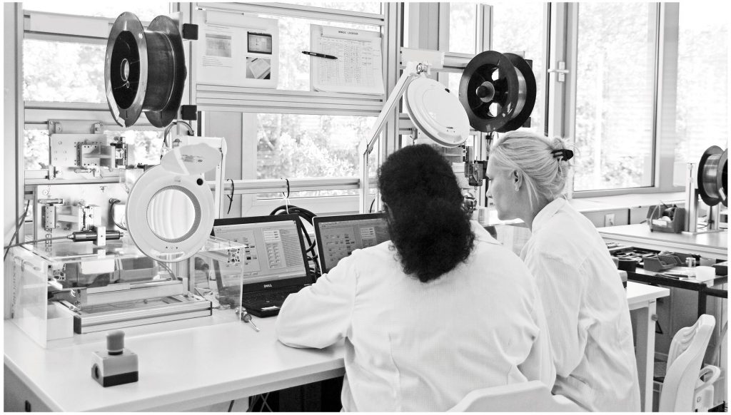 Dynamik durch Nonkonformismus 1 Die Centitech in Aachen beschäftigt derzeit 40 Forscher und Entwickler aus zwölf Ländern.