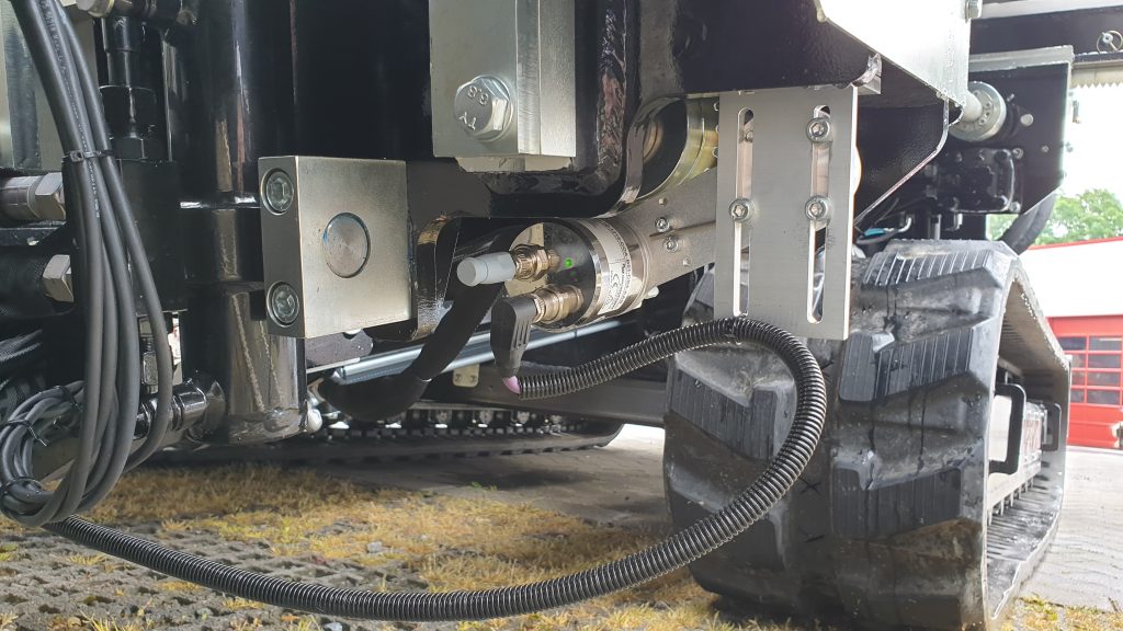 Schnelleres 4 Mit Blick auf die Betriebssicherheit und schnelle Diagnose im Fehlerfall ist in den DrehgeberDeckel ein Status-LED integriert.