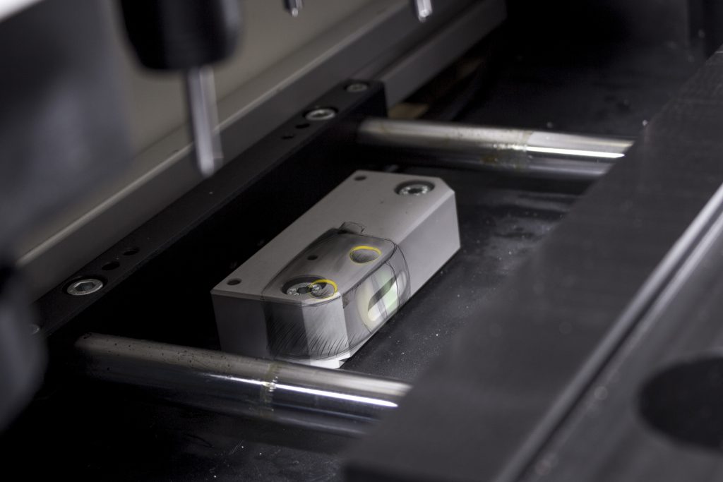 Hohe Sicherheit ohne mechanischen Verschleiß 3 Der verdeckt eingebaute RFID-Sicherheitssensor Safix