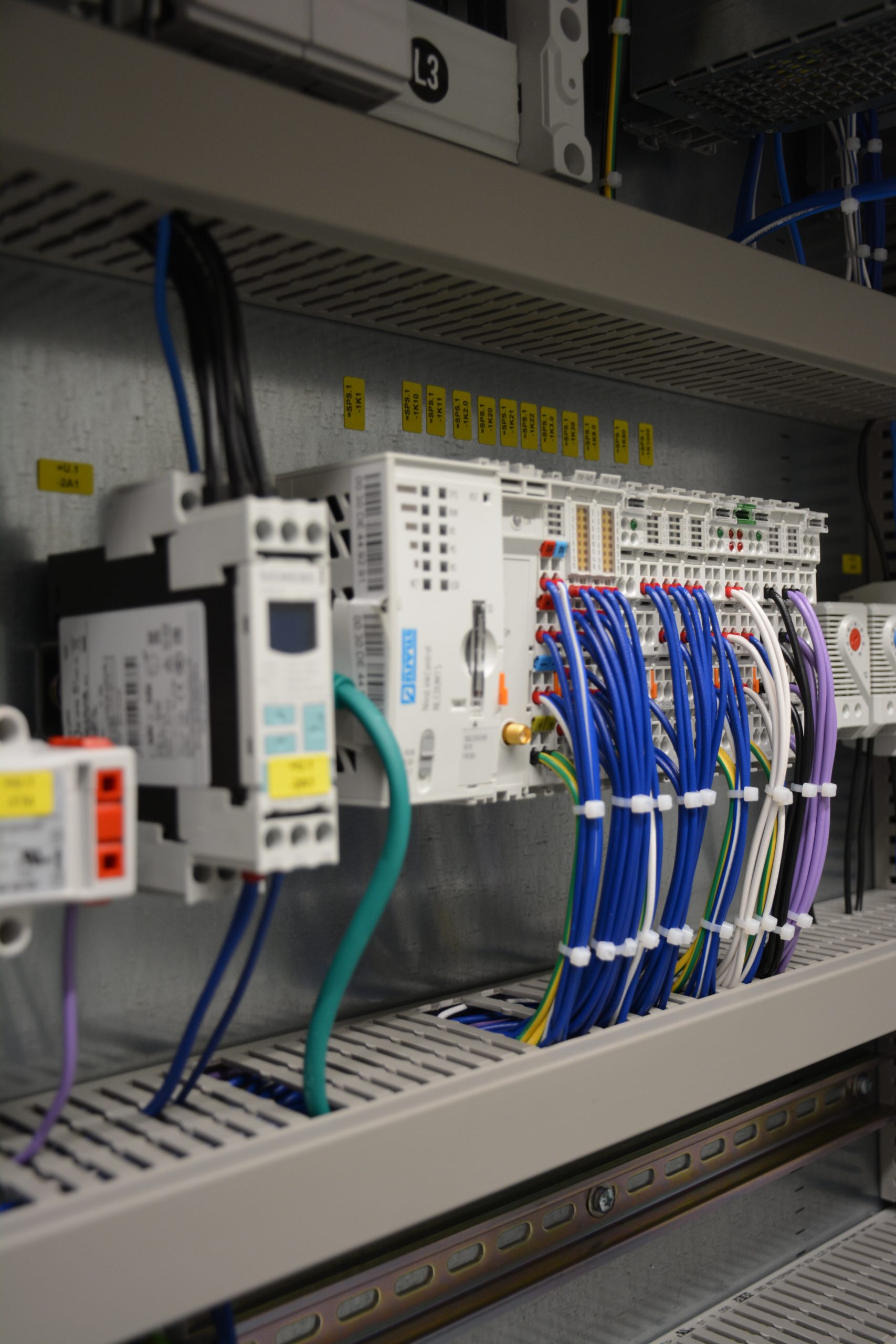 Steuerungssystem mit Überwachung