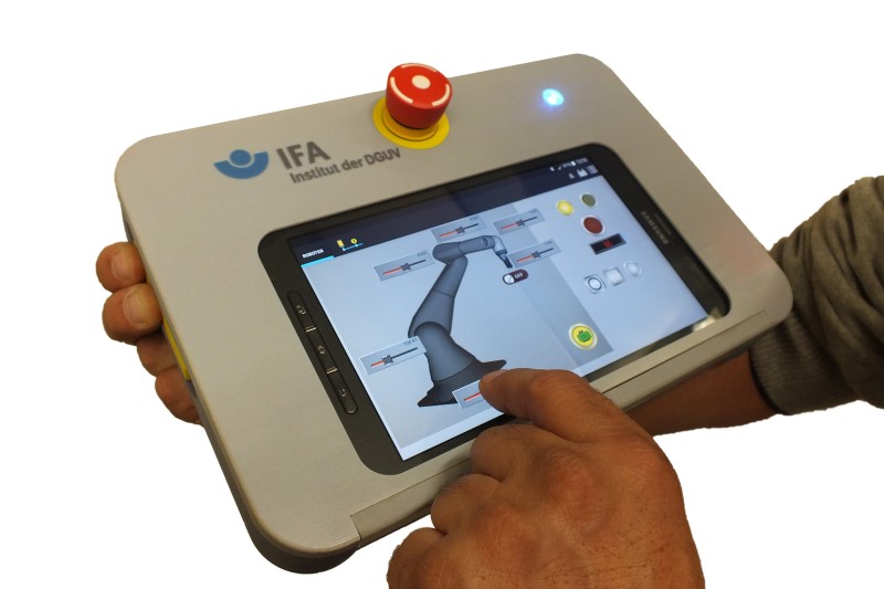 Maschinen sicher steuern via Smartphone und Tablet 2 Maschinen sicher steuern via Smartphone und Tablet