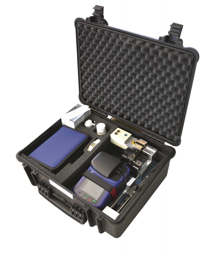 Optische Stecker im Feld konfektionieren 1 DIAMOND Zeus D50HE CYMK